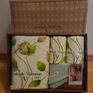 【未開封】【未使用】Rudolph Valentino タオル　四枚セット(タオル/バス用品)