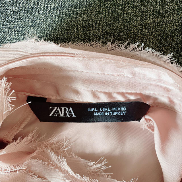 ZARA(ザラ)のZARAブラウス　試着のみ レディースのトップス(シャツ/ブラウス(半袖/袖なし))の商品写真