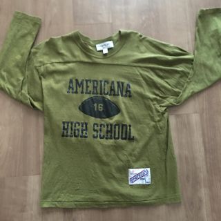 アメリカーナ(AMERICANA)のアメリカーナ　フットボールTシャツ　カーキ(Tシャツ(長袖/七分))