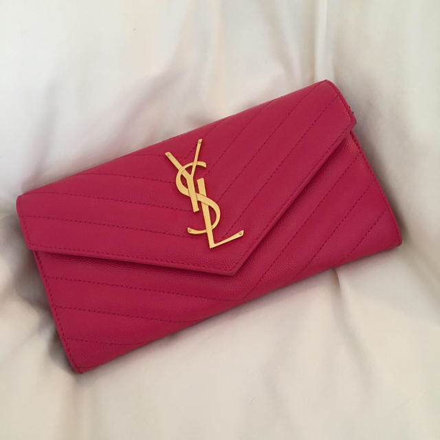 Saint Laurent(サンローラン)のサンローラン　濃いピンク　美品　長財布 レディースのファッション小物(財布)の商品写真