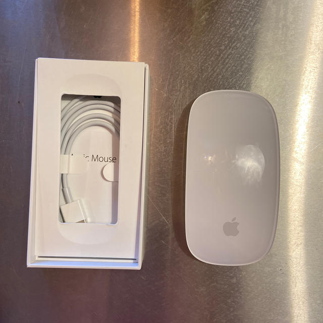 Apple(アップル)のApple iMac Magic Mouse2 スマホ/家電/カメラのPC/タブレット(PC周辺機器)の商品写真