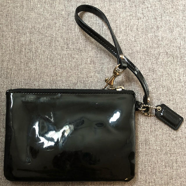 COACH(コーチ)のmina様専用　COACH エナメルポーチ レディースのファッション小物(ポーチ)の商品写真