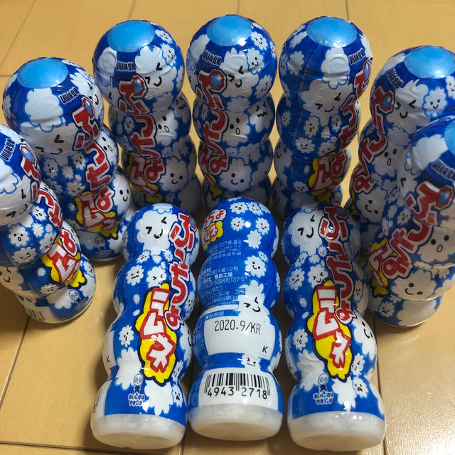 UHA味覚糖(ユーハミカクトウ)のぷっちょラムネ　10本 食品/飲料/酒の食品(菓子/デザート)の商品写真