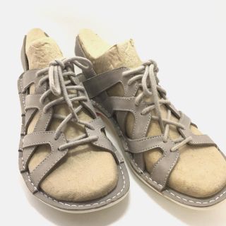 クラークス(Clarks)のCLARKS(クラークス)/サンダル/フラット/ぺたんこ/紐/レースアップ(サンダル)