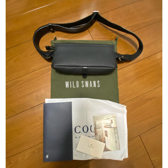 WILDSWANS PISTE BLACK メンズのバッグ(ボディーバッグ)の商品写真