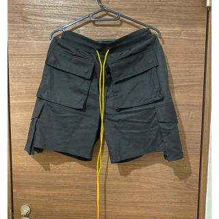 フィアオブゴッド(FEAR OF GOD)のmnml cargo drawcord shorts カーゴショートパンツ　XS(ワークパンツ/カーゴパンツ)