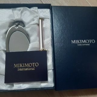 ミキモト(MIKIMOTO)のMIKIMOTO 　ミラーとブラシホルダーセット(コフレ/メイクアップセット)