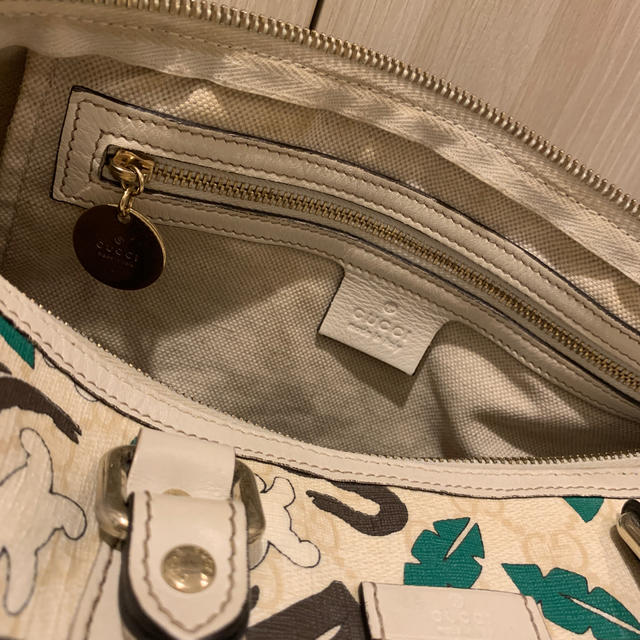Gucci(グッチ)のGUCCI ボストンバッグユニセフコラボモデル レディースのバッグ(トートバッグ)の商品写真