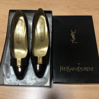 イヴサンローランボーテ(Yves Saint Laurent Beaute)のイヴ・サンローラン　パンプス(ハイヒール/パンプス)