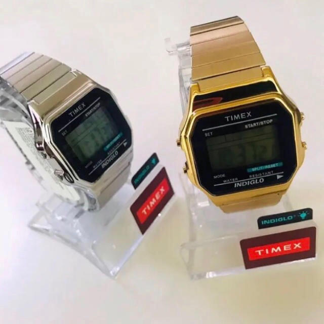 即納 アメリカ正規買付 timex シルバー 腕時計 supremeベースモデル