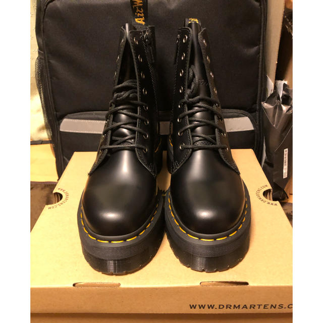 新品 ドクターマーチン Dr.Martens 8ホール jadon 厚底　UK9メンズ