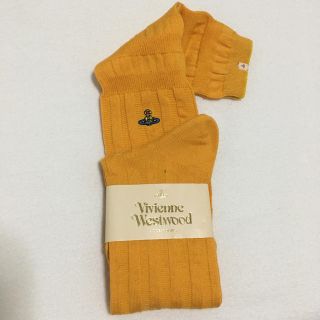 ヴィヴィアンウエストウッド(Vivienne Westwood)の未使用品　vivienne westwood オーバーニーソックス　23-24(ソックス)