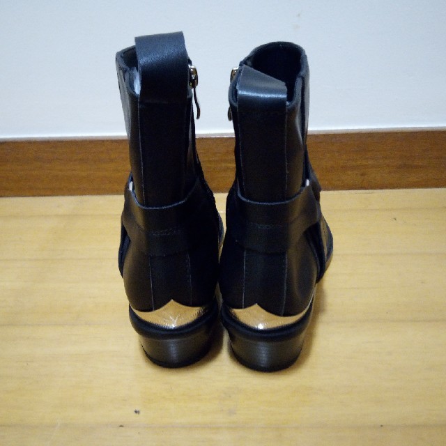 celine(セリーヌ)の新品未使用！ウェスタン風 ヒールブーツ リングブーツ  メンズの靴/シューズ(ブーツ)の商品写真