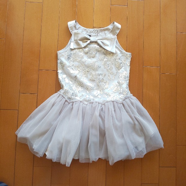 コストコ(コストコ)のコストコ キッズドレス120cm キッズ/ベビー/マタニティのキッズ服女の子用(90cm~)(ドレス/フォーマル)の商品写真