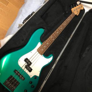 フェンダー(Fender)のFender JazzBass Special 改造済み　ハードケース付(エレキベース)