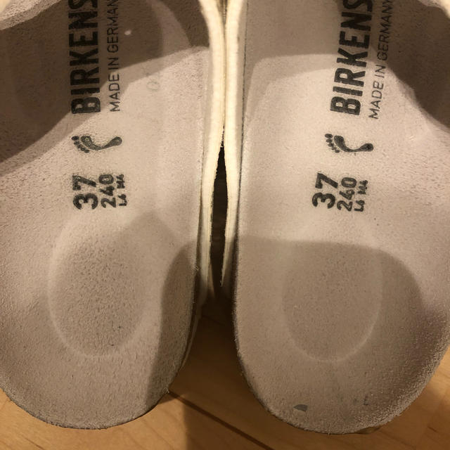 BIRKENSTOCK(ビルケンシュトック)のビルケン シュトック　37  アリゾナ  シルバー レディースの靴/シューズ(サンダル)の商品写真