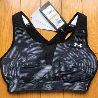 アンダーアーマー(UNDER ARMOUR)の未使用　タグ付き！　アンダーアーマー　ブラトップ(トレーニング用品)