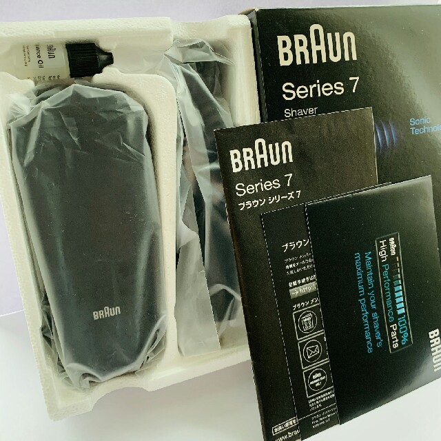 BRAUN(ブラウン)のブラウン シリーズ7 Braun 720s 中古 販売終了モデル スマホ/家電/カメラの美容/健康(メンズシェーバー)の商品写真
