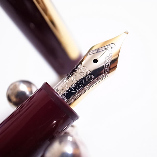 MONTBLANC(モンブラン)のモンブラン マイスターシュティック 146 ルグラン ボルドー ニブF インテリア/住まい/日用品の文房具(ペン/マーカー)の商品写真