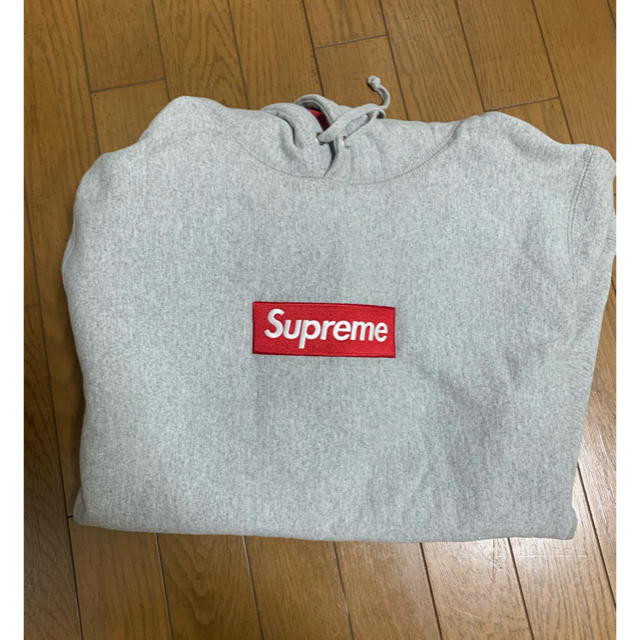 Supreme - 本物　極上品　シュプリーム  パーカー　L