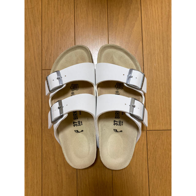 BIRKENSTOCK(ビルケンシュトック)のビルケンシュトック 【Arizona / アリゾナ】天然革製 レディースの靴/シューズ(サンダル)の商品写真