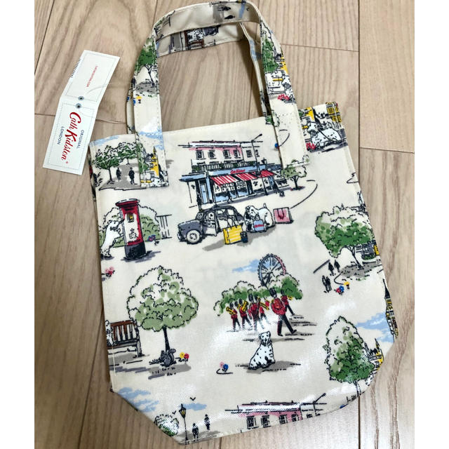 Cath Kidston(キャスキッドソン)の＊新品・タグ付き　キャスキッドソン　トートバッグ＊ レディースのバッグ(トートバッグ)の商品写真