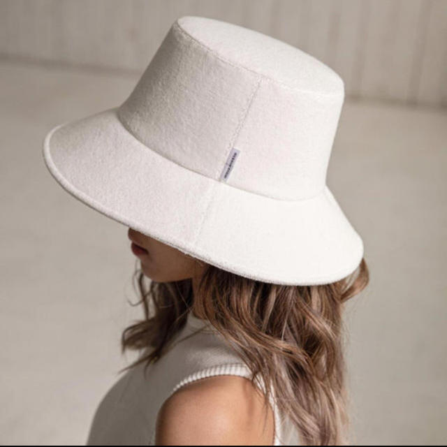 ALEXIA STAM(アリシアスタン)のアリシアスタン✨新品タグ付き　Terry Cloth Bucket Hat レディースの帽子(ハット)の商品写真