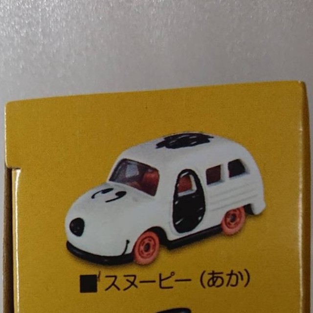 トミカ スヌーピー(あか)  70YEARS エンタメ/ホビーのおもちゃ/ぬいぐるみ(ミニカー)の商品写真