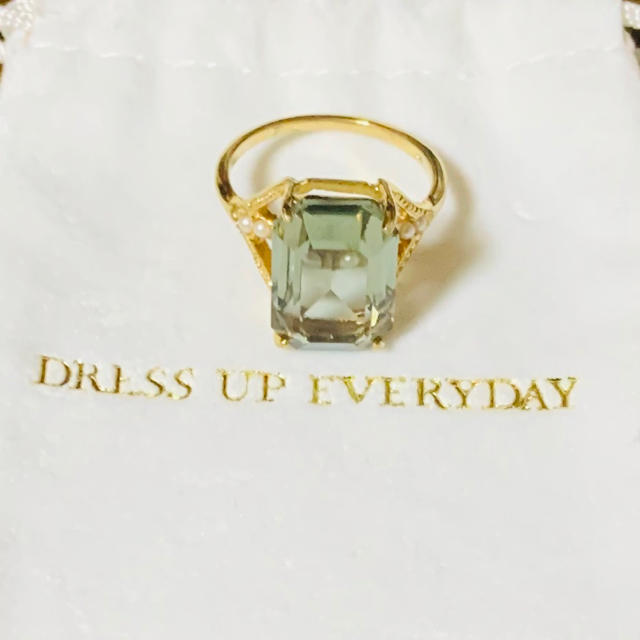 e.m.(イーエム)の最終値下げ DRESS UP EVERYDAY シースルークリスタルパールリング レディースのアクセサリー(リング(指輪))の商品写真