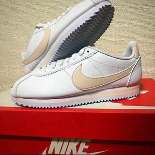 ナイキ(NIKE)の【新品】NIKE ナイキ スニーカー シューズ 限定カラー 22.5cm(スニーカー)