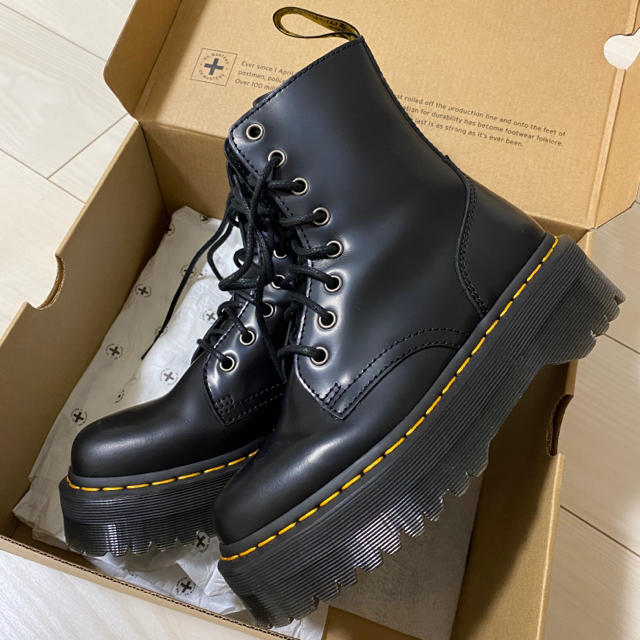 ドクターマーチン Dr.Martens 8ホール JADON ジェイドン