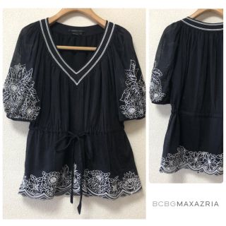 ビーシービージーマックスアズリア(BCBGMAXAZRIA)のBCBG MAXAZRIA ▷ 花刺繍チュニック コットン トップス(チュニック)