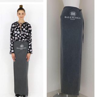 バレンシアガ(Balenciaga)の☆バレンシアガタイトスカート☆(ロングスカート)