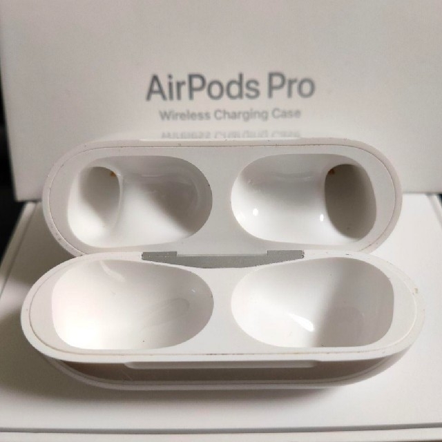 AirPods Pro エアーポッズプロ　充電ケースのみ 正規品 美品