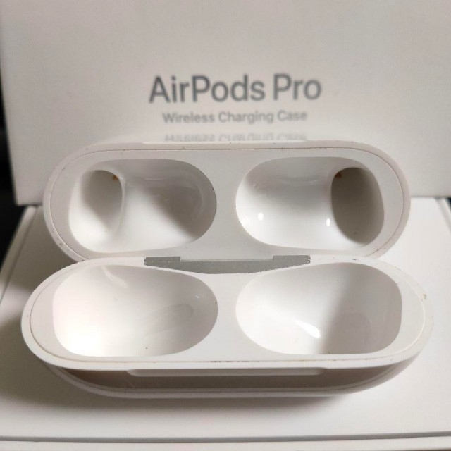 Apple - AirPods Pro エアーポッズプロ 充電ケースのみ 正規品 美品の