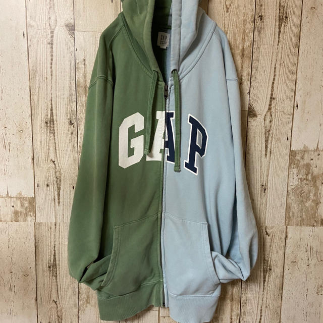 GAP(ギャップ)の激レア　GAP FOR GOOD バイカラー　ジップパーカー メンズのトップス(パーカー)の商品写真