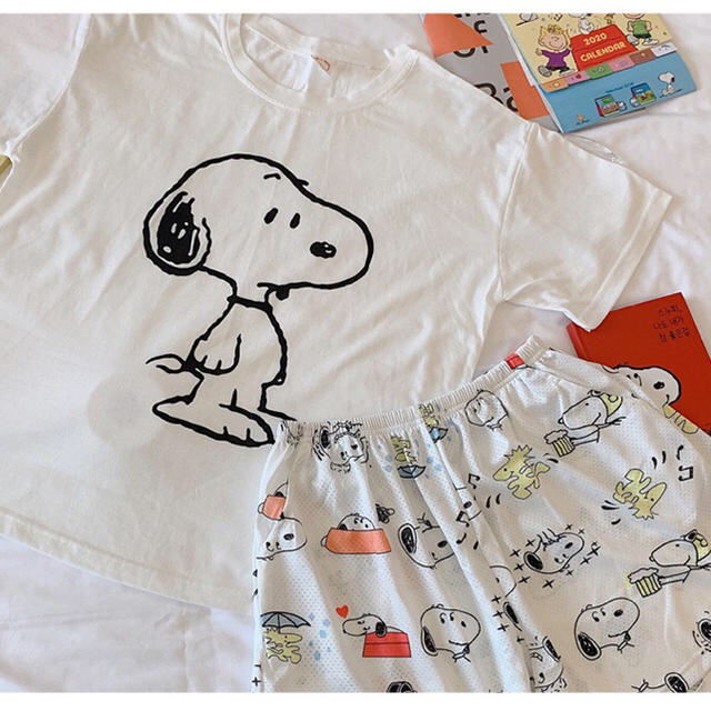 SNOOPY(スヌーピー)のスヌーピー夏用半袖プリントラウンジセットWOMEN ルームウェア/部屋着パジャマ レディースのルームウェア/パジャマ(ルームウェア)の商品写真