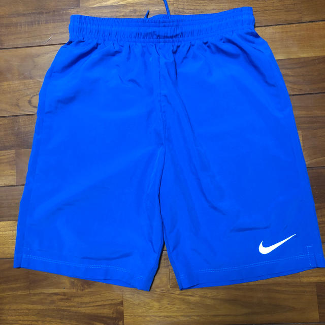 NIKE(ナイキ)のNIKEサッカーハーフパンツ１６０(L) スポーツ/アウトドアのサッカー/フットサル(ウェア)の商品写真