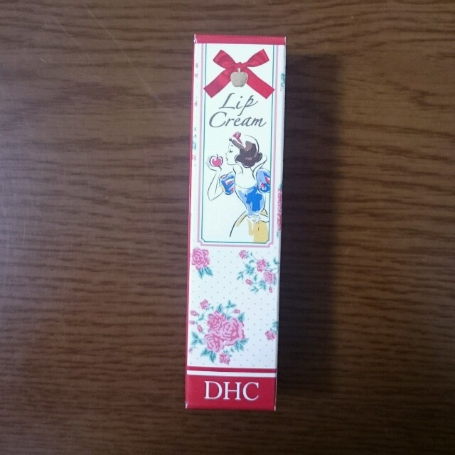 DHC(ディーエイチシー)のDHC 白雪姫デザイン薬用リップクリーム コスメ/美容のスキンケア/基礎化粧品(リップケア/リップクリーム)の商品写真