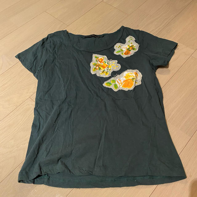 PAGEBOY(ページボーイ)の花柄切りっぱなしアップリケTシャツ レディースのトップス(Tシャツ(半袖/袖なし))の商品写真