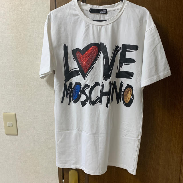 MOSCHINOTシャツ