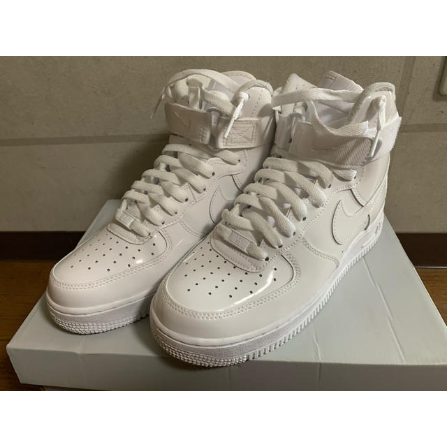 NIKE AIR FORCE 1 HI RETRO QS