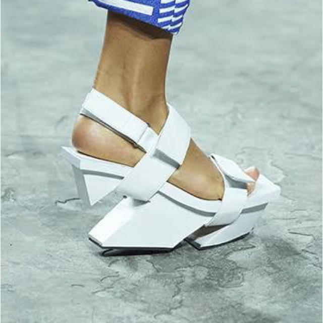イッセイミヤケ un サンダル 2017ss 白 - www.glycoala.com