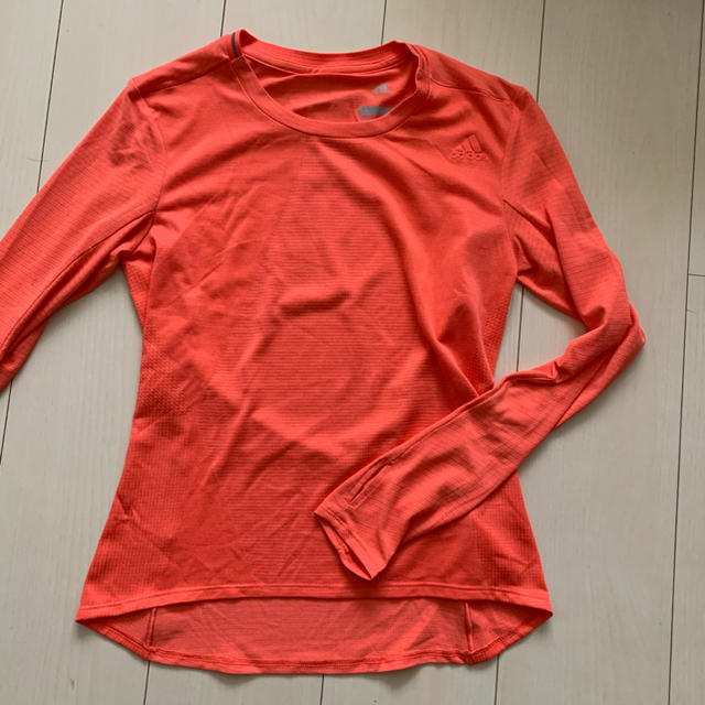 adidas(アディダス)のアディダス トレーニング ロンT レディース xs レディースのトップス(Tシャツ(長袖/七分))の商品写真