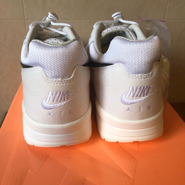 NIKE(ナイキ)のNIKE FEAR OF GOD AIR SKYLON 2 28cm メンズの靴/シューズ(スニーカー)の商品写真