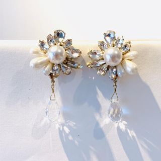 ピアス(ピアス)