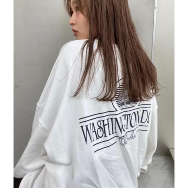 ZARA(ザラ)のLi Low Washington D.C sweat レディースのトップス(トレーナー/スウェット)の商品写真