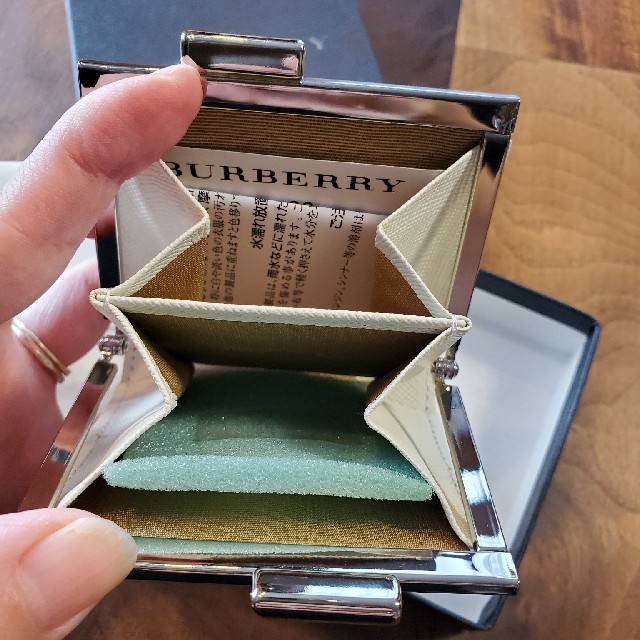 BURBERRY(バーバリー)のBURBERRY✩小銭入れ✩新品未使用！箱付き レディースのファッション小物(コインケース)の商品写真