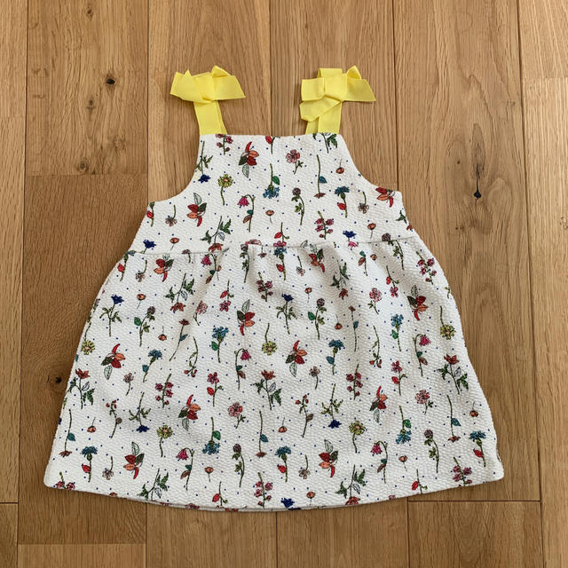 ZARA KIDS(ザラキッズ)のZARA 花柄　ワンピース  86cm キッズ/ベビー/マタニティのベビー服(~85cm)(ワンピース)の商品写真