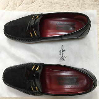 フェラガモ(Ferragamo)のフェラガモ靴(ローファー/革靴)